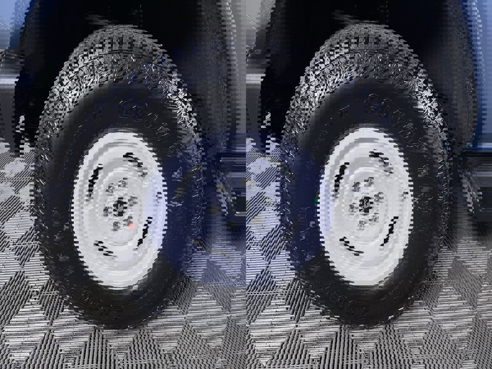 Used 2025 Ford Bronco Heritage Edition image 25