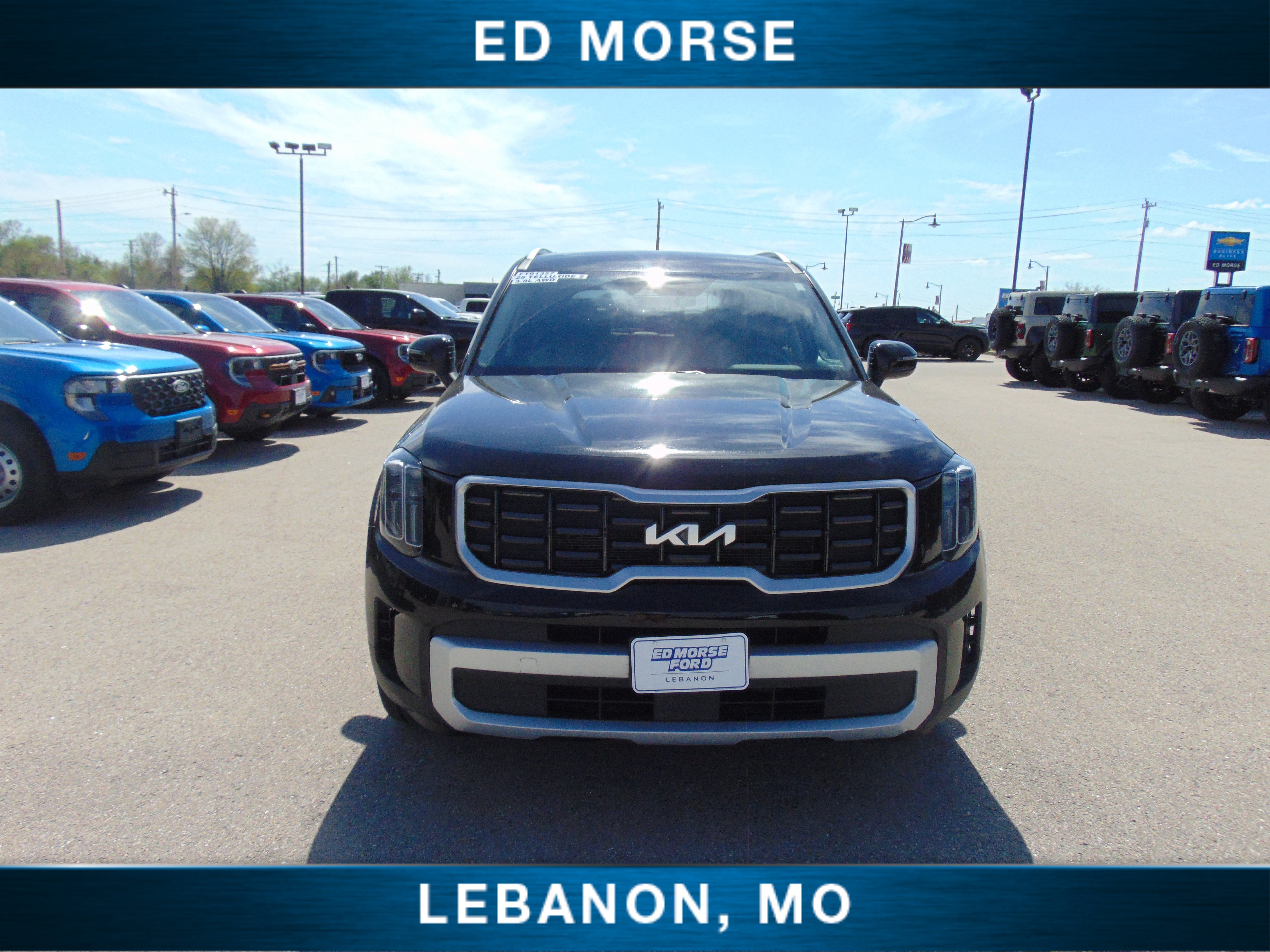 Used 2025 Kia Telluride S AWD/4WD image 3