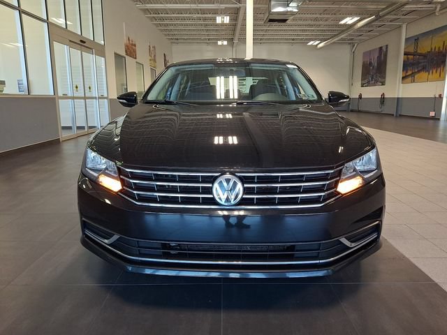 Used 2017 Volkswagen Passat 1.8T S FWD image 2