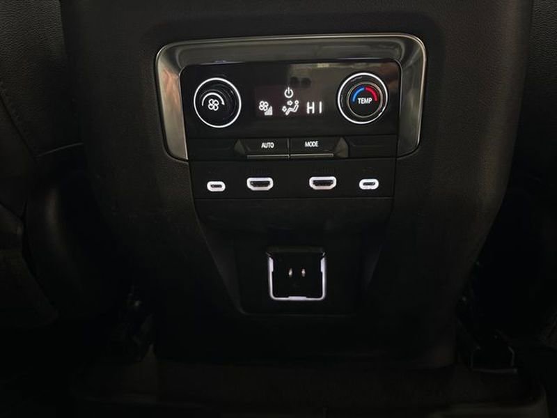 Used 2021 Chevrolet Suburban RST w/ Rear Media and Nav Package AWD/4WD image 28