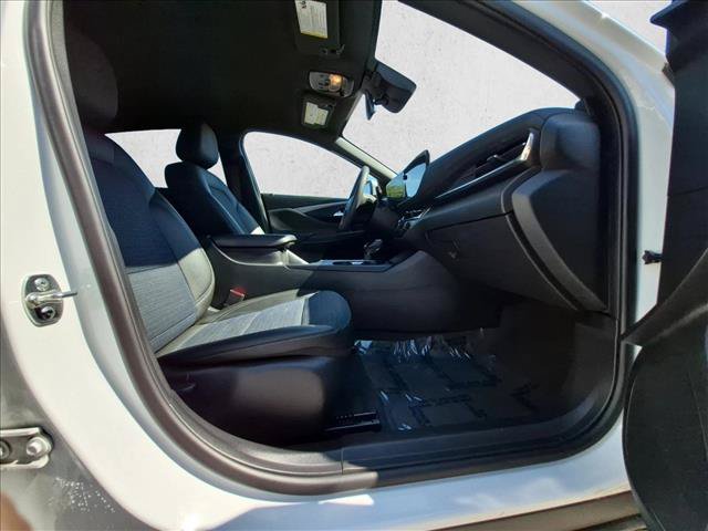 Used 2026 Buick Envista Preferred FWD image 18