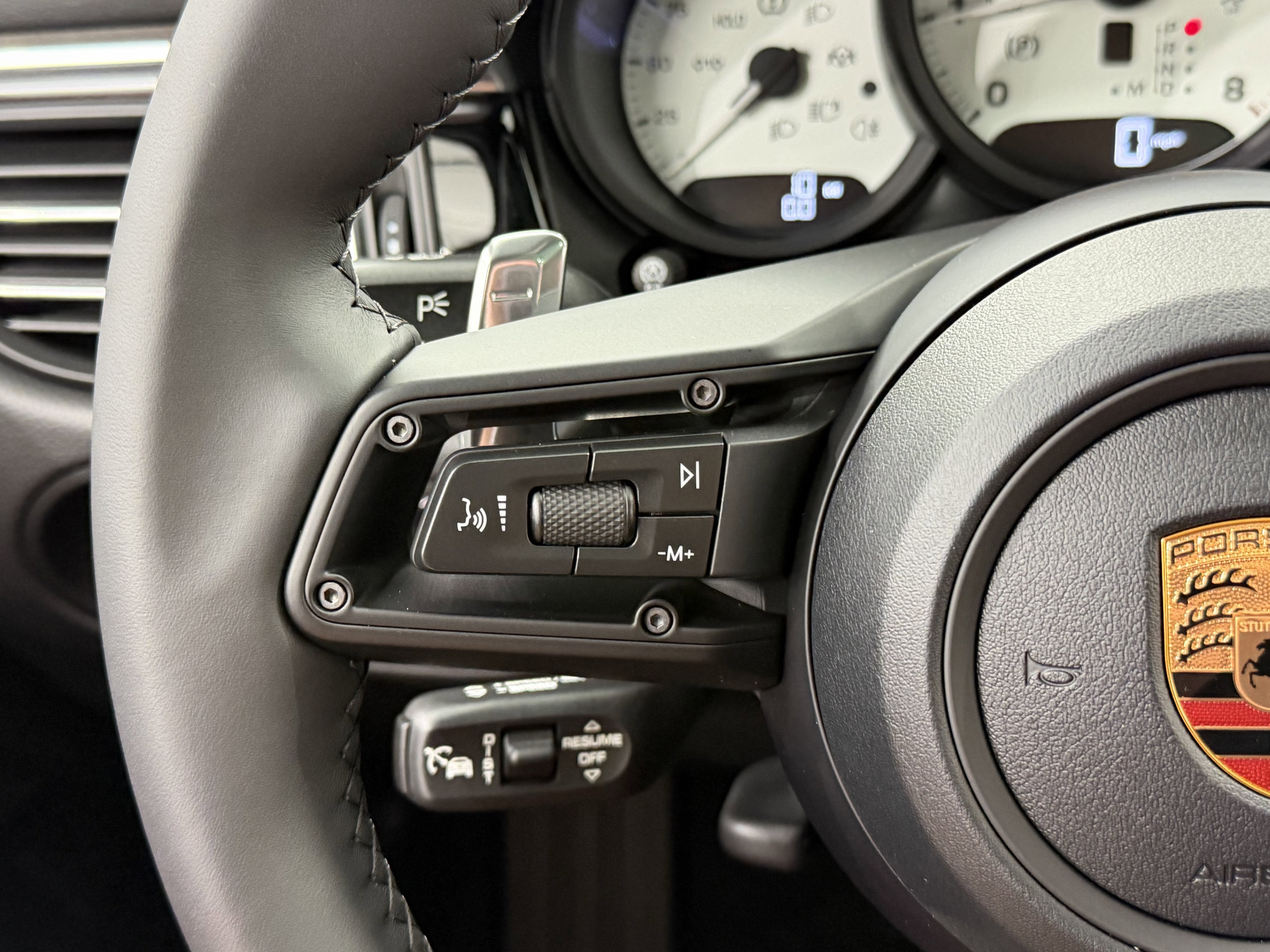 New 2026 Porsche Macan Turbo image 46