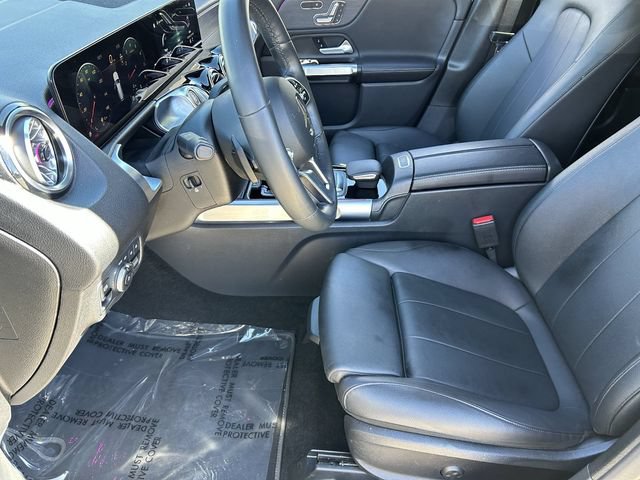 Used 2023 Mercedes-Benz GLB 250 image 21