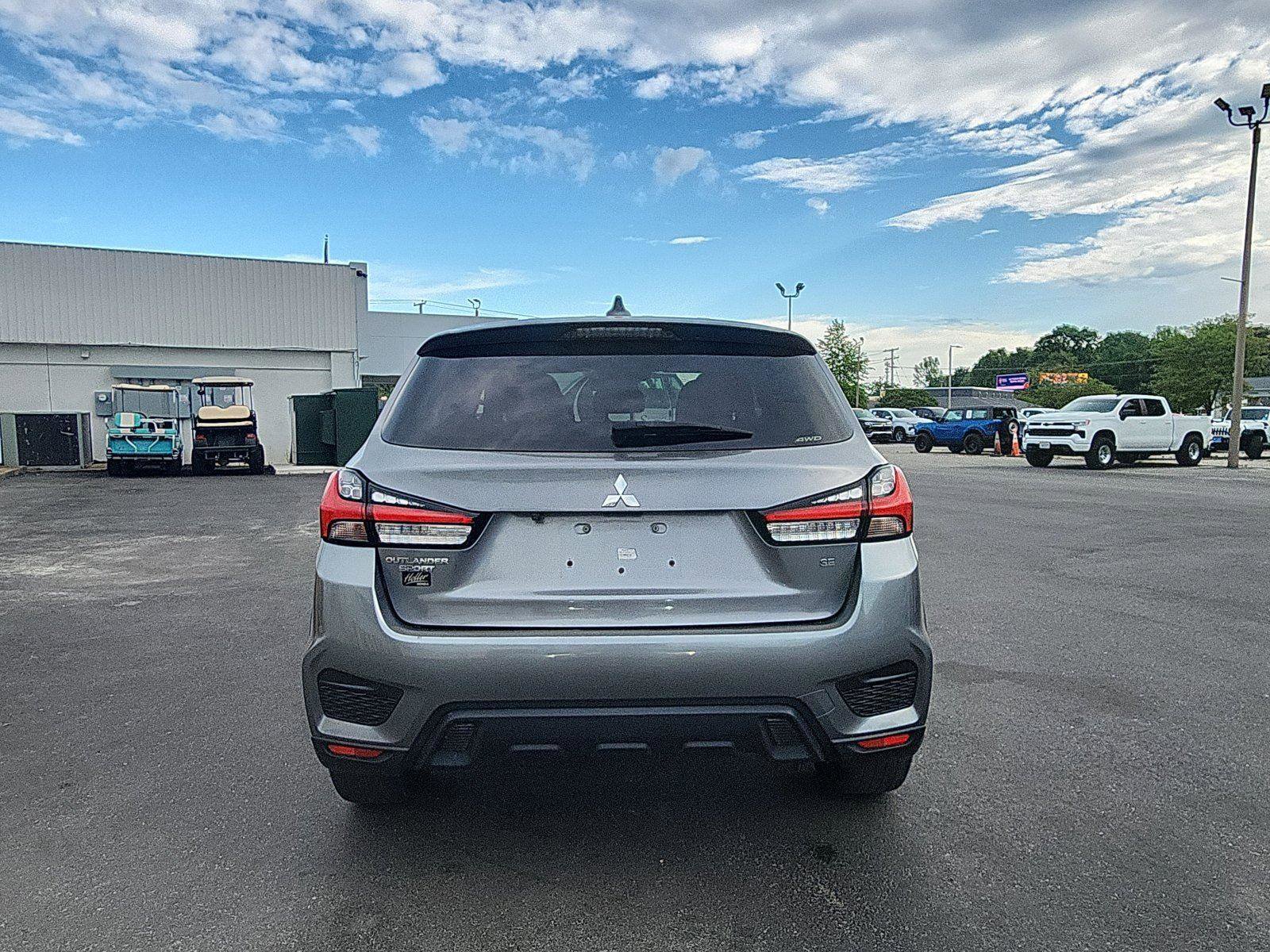 Used 2021 Mitsubishi Outlander Sport LE image 4