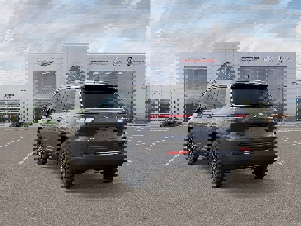 New 2025 Jeep Grand Cherokee L Limited image 3