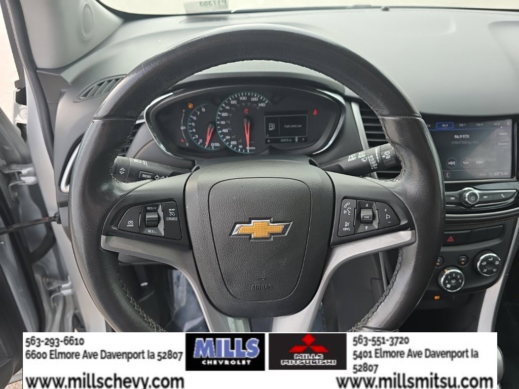Used 2021 Chevrolet Trax LT w/ LT Convenience Package FWD image 10
