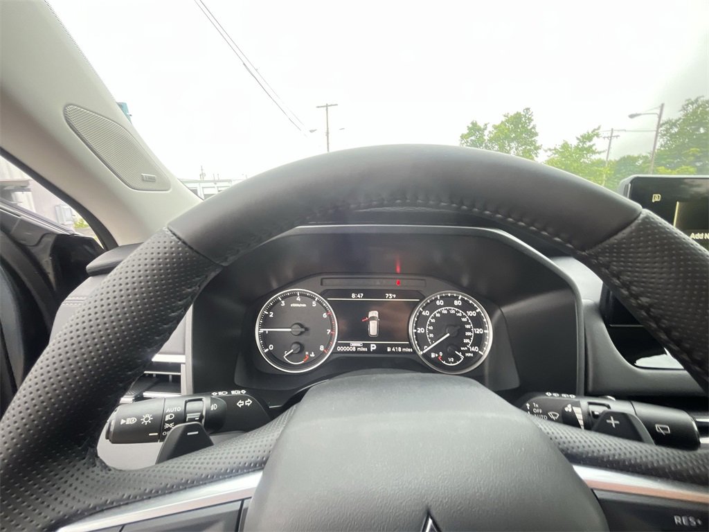 New 2025 Mitsubishi Outlander SE image 15