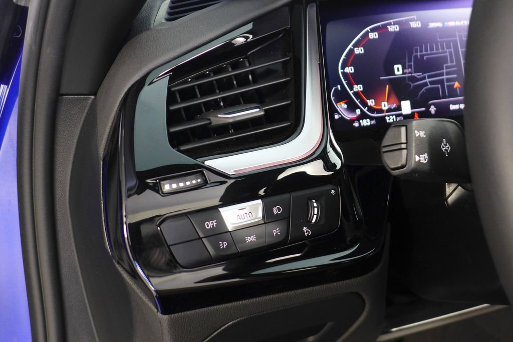 Used 2025 BMW Z4 M40i w/ Premium Package image 16