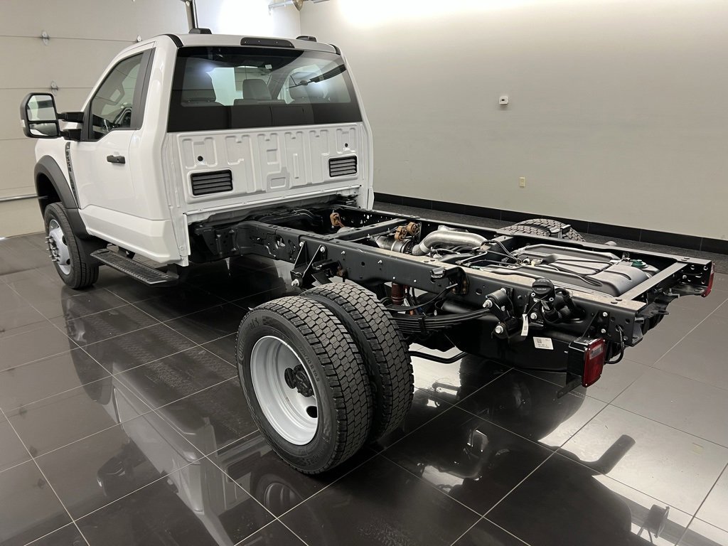 New 2024 Ford F550 4x4 Regular Cab Super Duty image 4