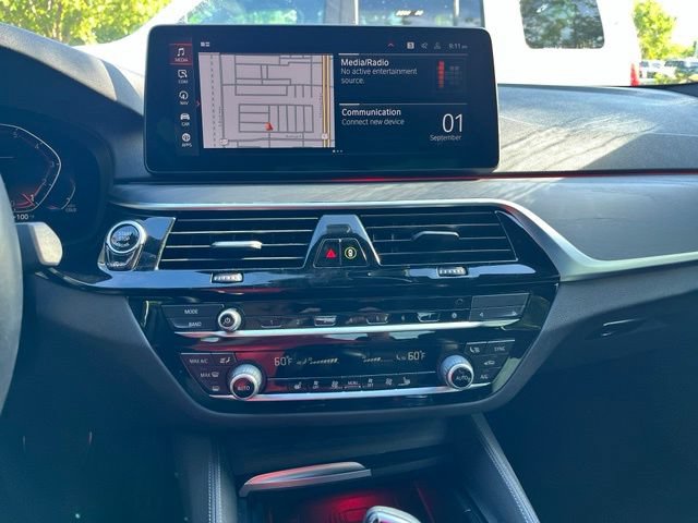 Used 2023 BMW 530i w/ M Sport Package RWD image 8