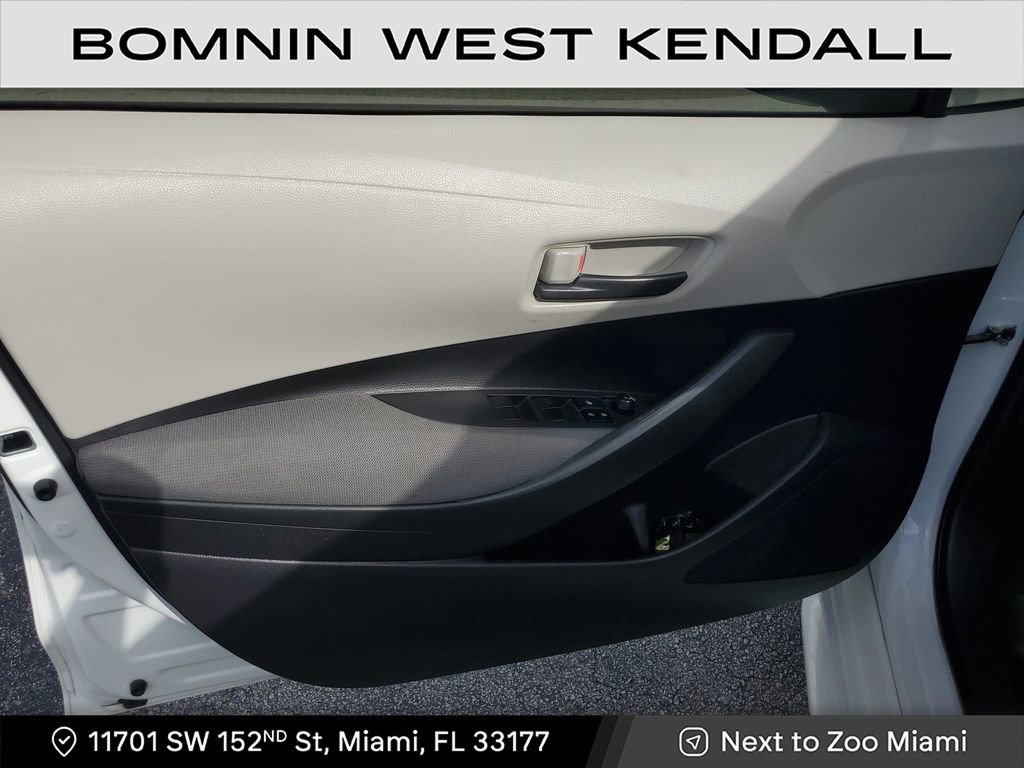 Used 2022 Toyota Corolla LE image 21