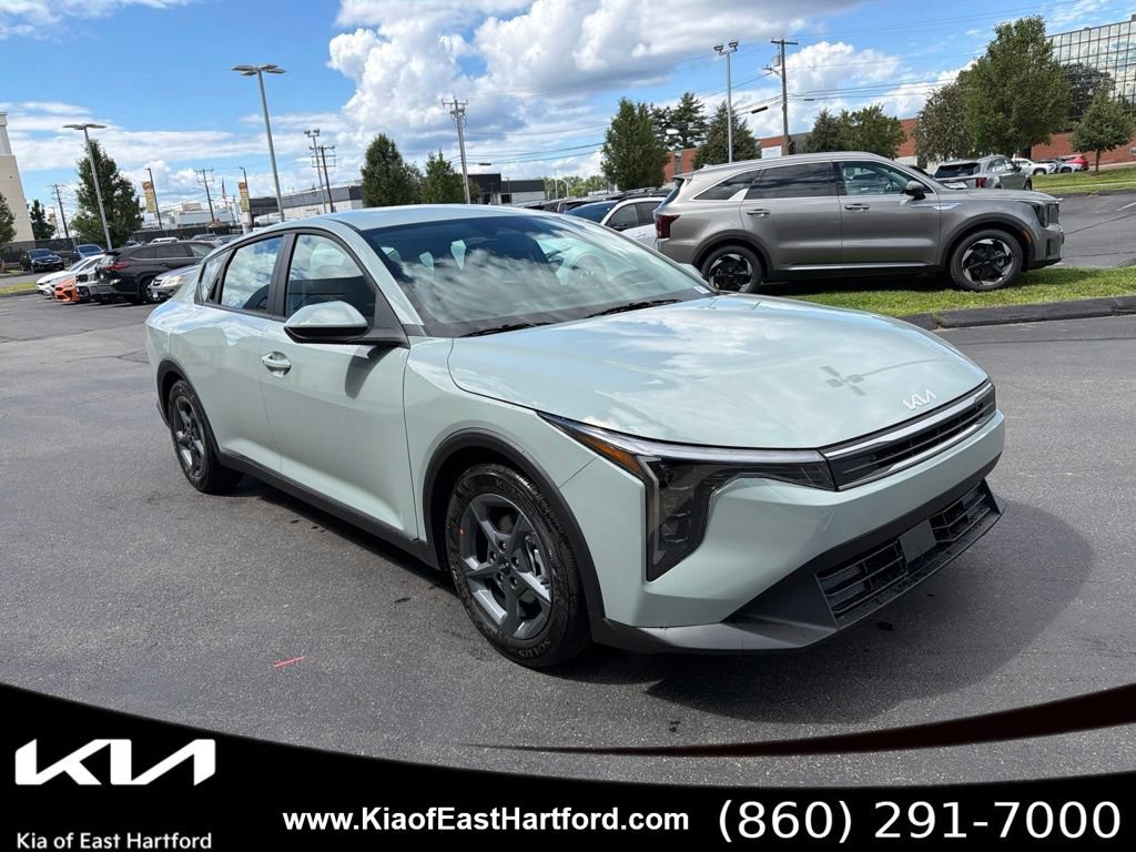 New 2026 Kia K4 FWD image 5