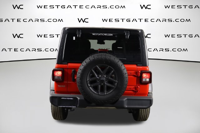 Used 2024 Jeep Wrangler Unlimited Sport AWD/4WD image 4