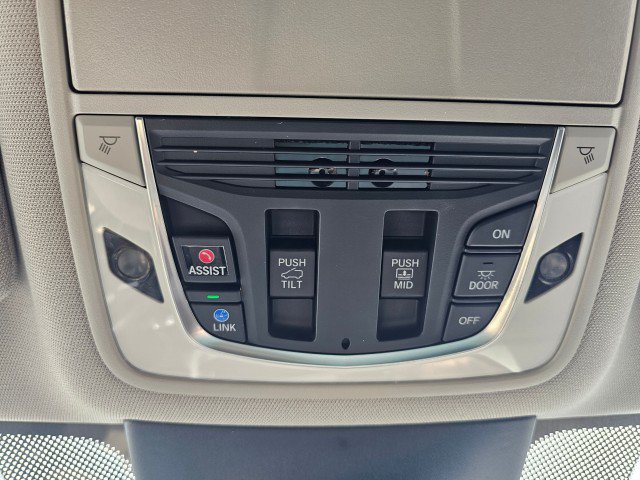Used 2023 Acura MDX SH-AWD w/ Advance Package image 42