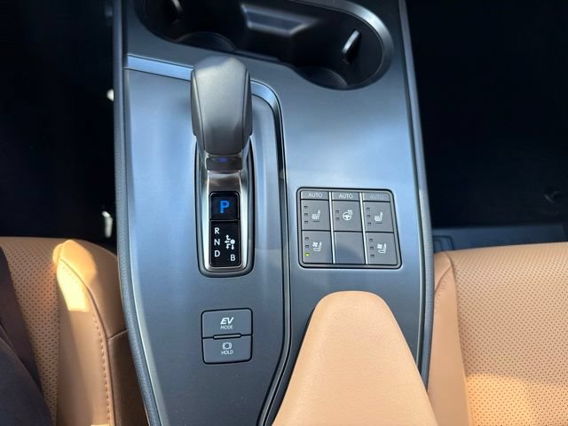 New 2026 Lexus UX 300h AWD w/ Accessory Package (2T) image 19