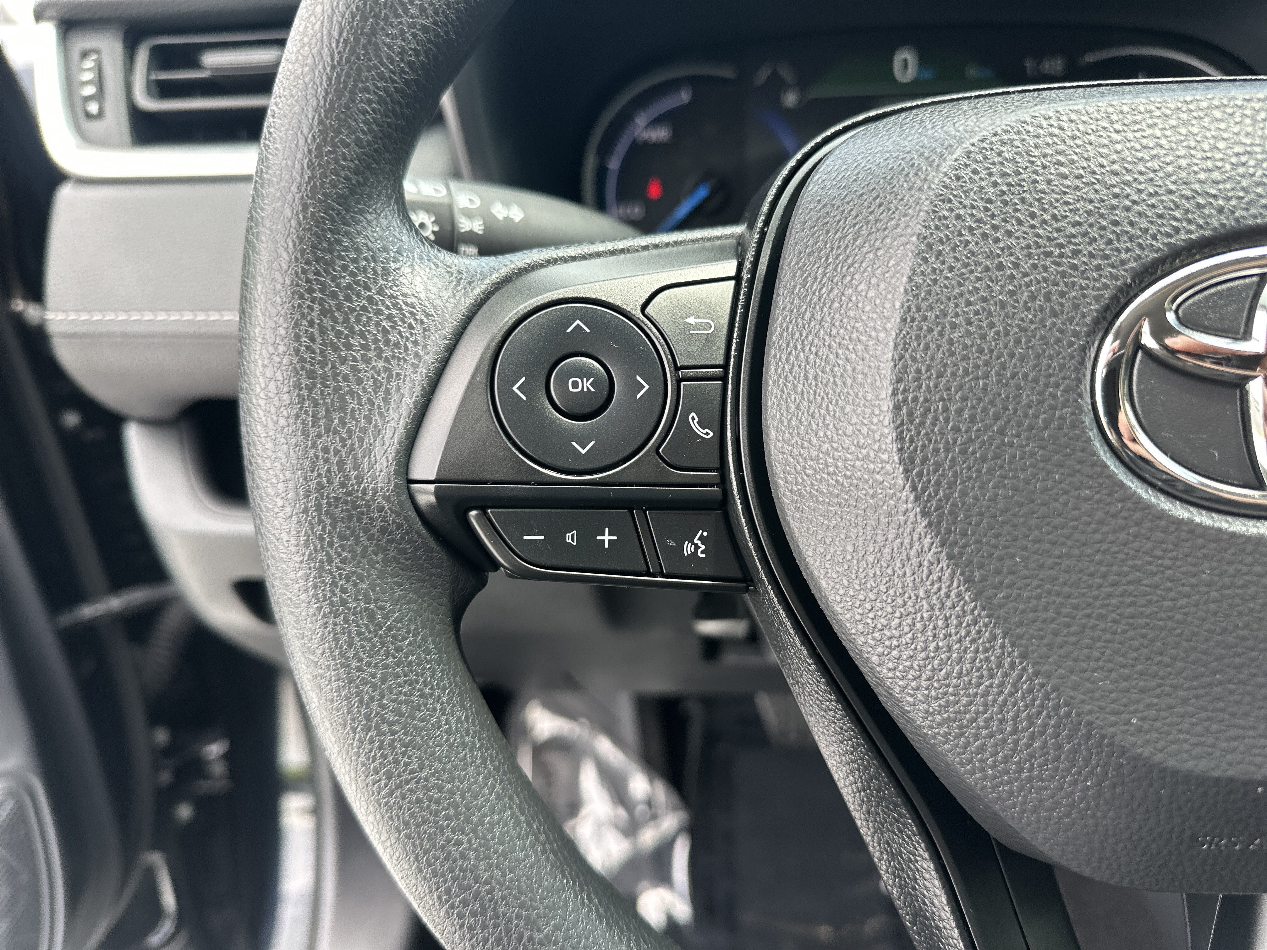 Certified 2023 Toyota RAV4 XSE w/ XSE Grade Weather Package AWD/4WD image 19