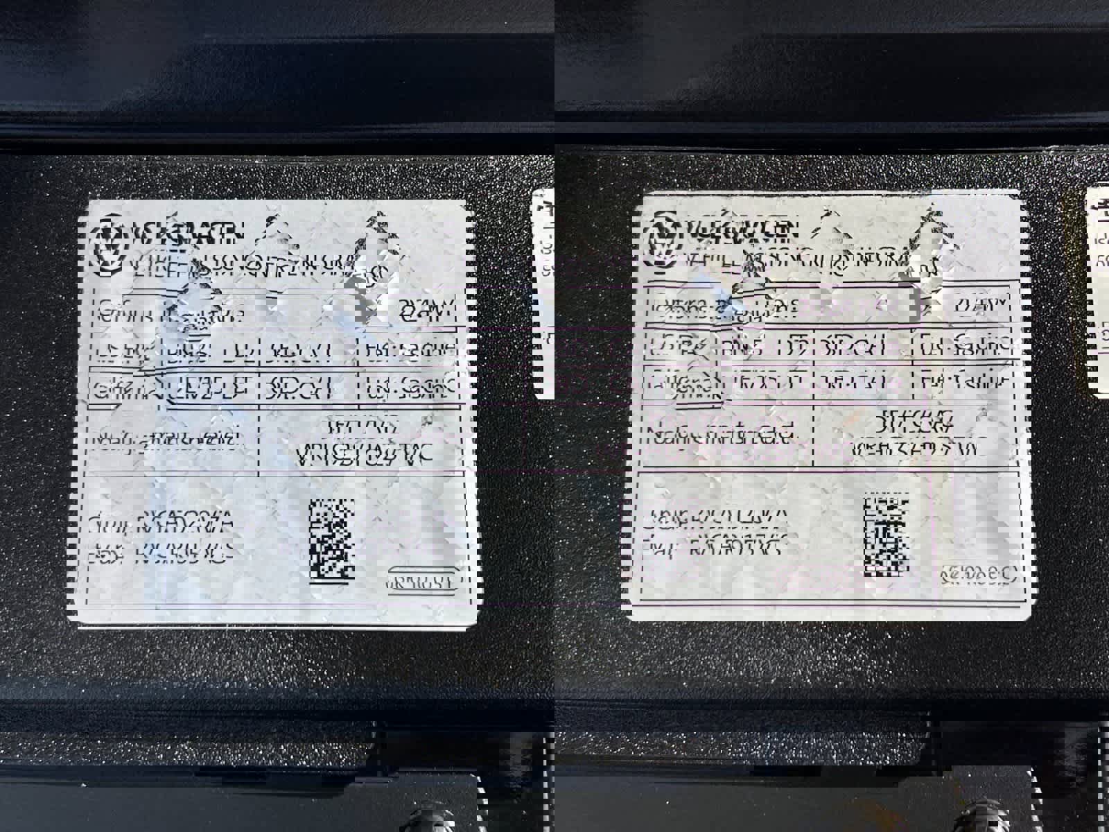 Used 2024 Volkswagen Atlas SEL Premium R-Line image 31