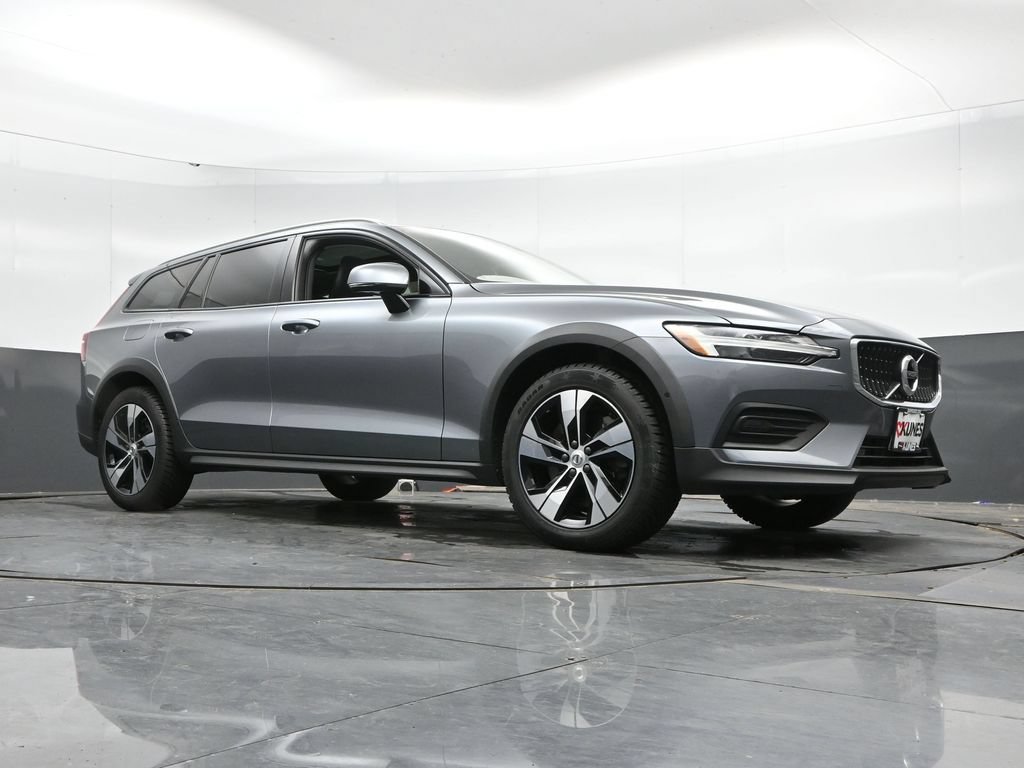 Used 2020 Volvo V60 T5 Cross Country w/ Protection Package AWD/4WD image 27