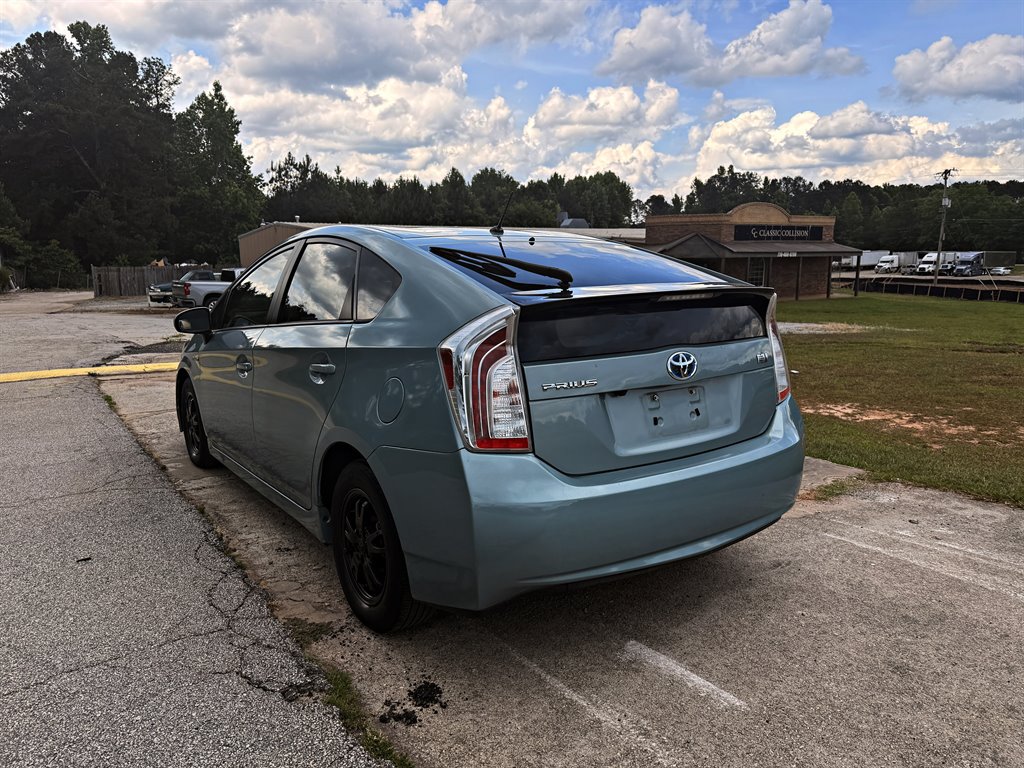Used 2015 Toyota Prius Two FWD image 7