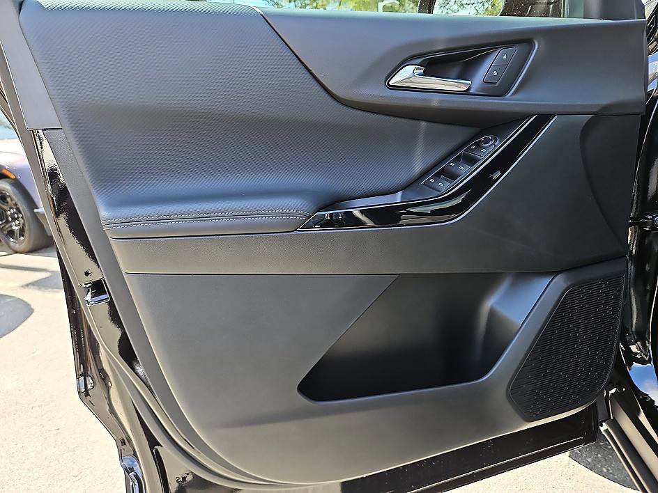 New 2026 Chevrolet Equinox LT w/ Safety and Technology Package image 13