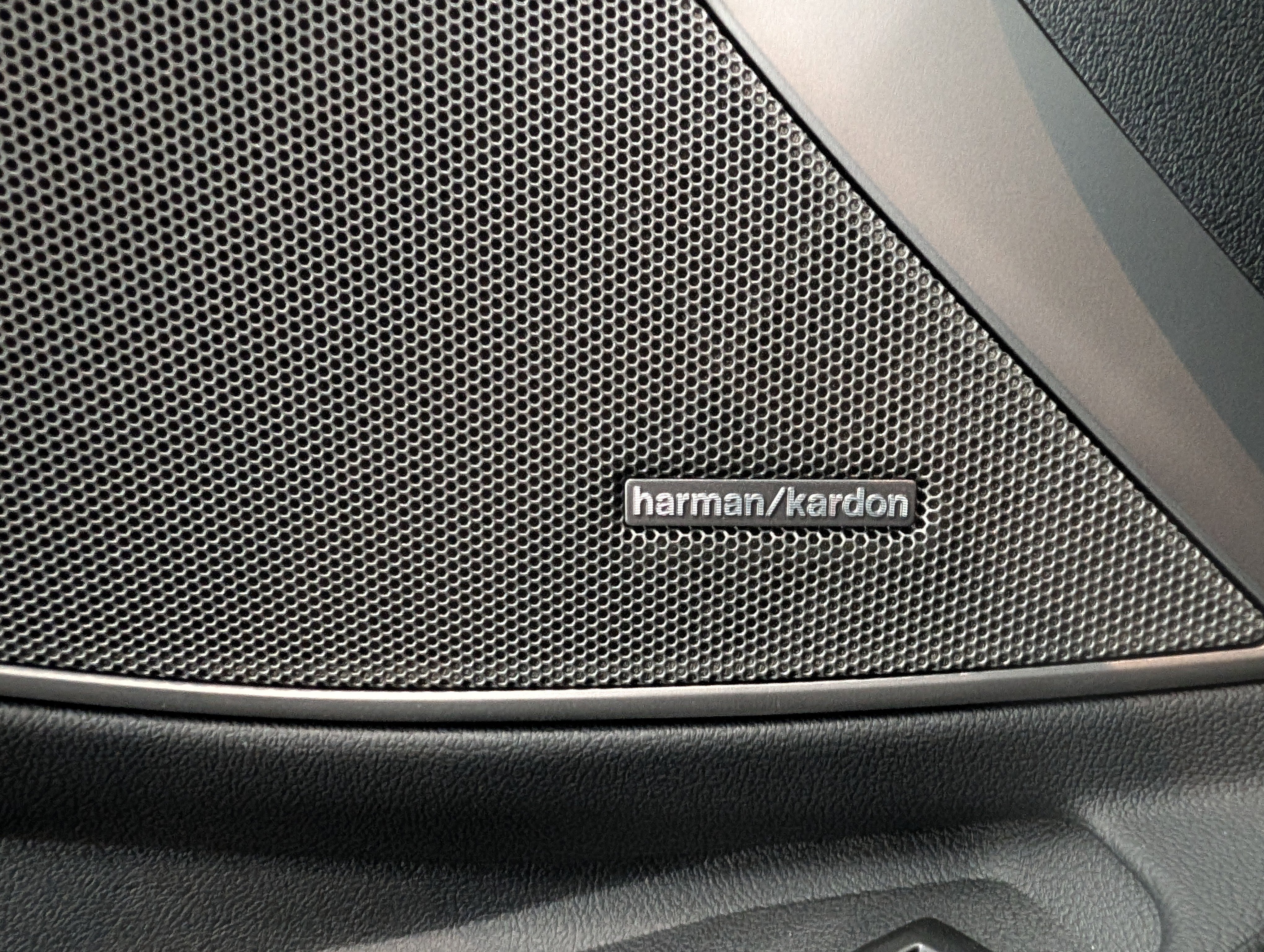 Used 2024 BMW M3 CS w/ M Driver's Package image 33