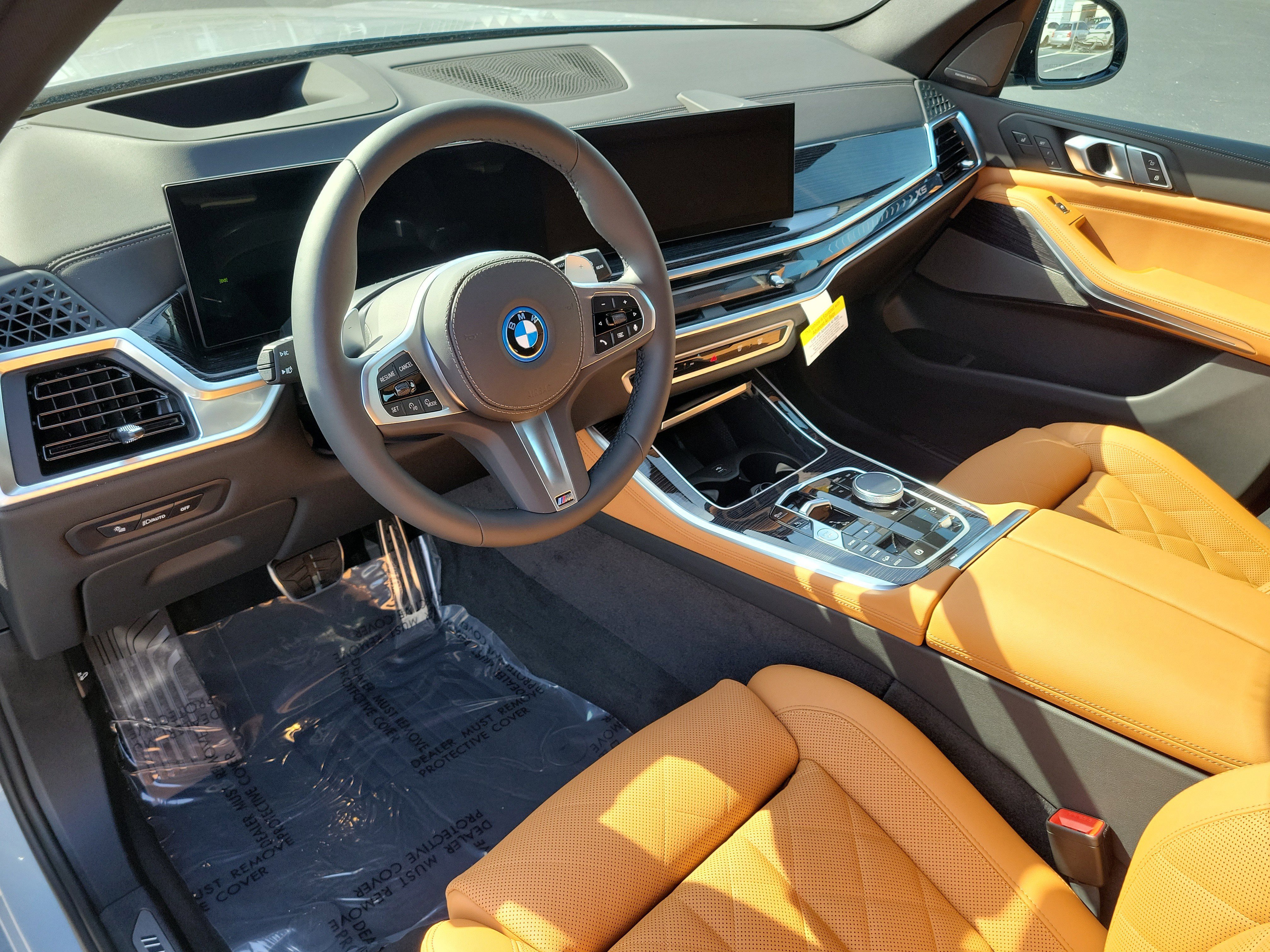 New 2026 BMW X5 xDrive50e w/ M Sport Package image 18