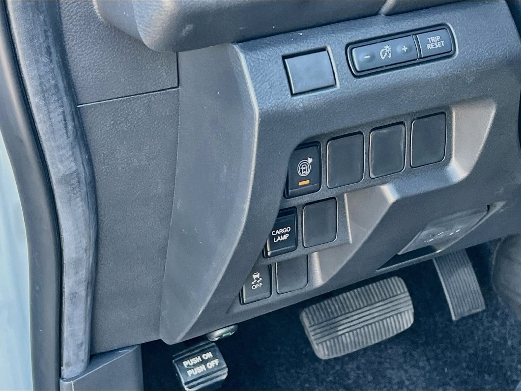 New 2026 Nissan Frontier SV w/ All-Weather Content Package AWD/4WD image 10