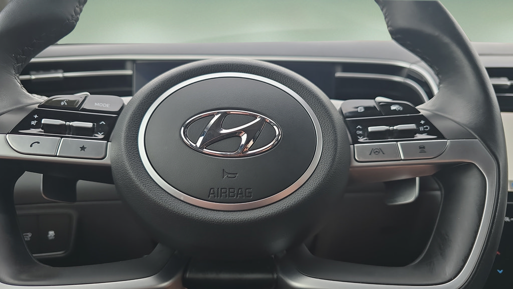 Certified 2024 Hyundai Tucson Limited AWD/4WD image 12