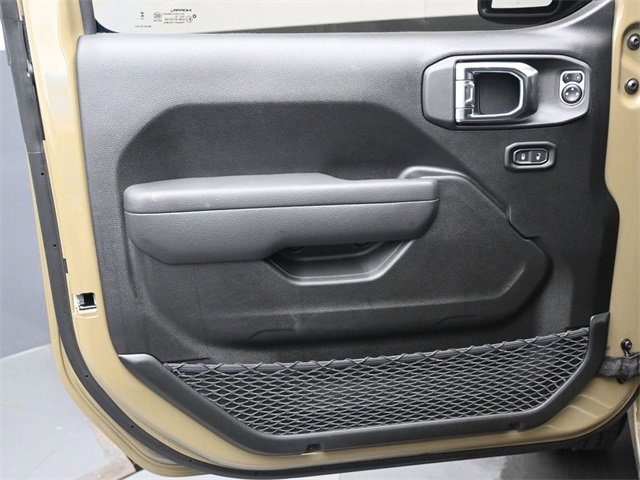 New 2025 Jeep Gladiator Sport image 11