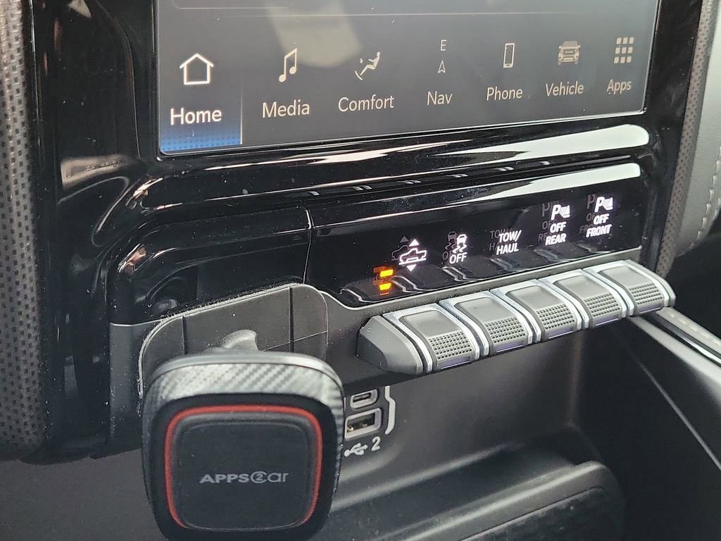 Used 2023 RAM 1500 Limited image 26