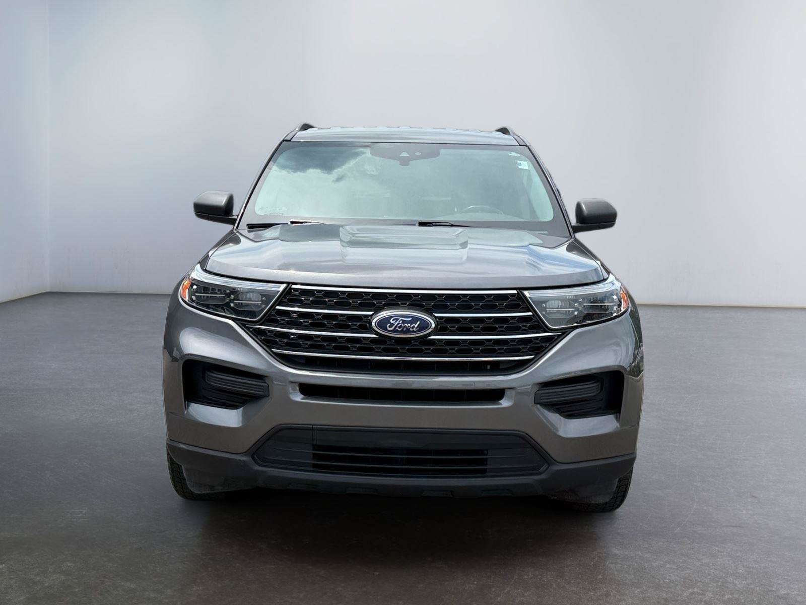 Used 2022 Ford Explorer XLT AWD/4WD image 8