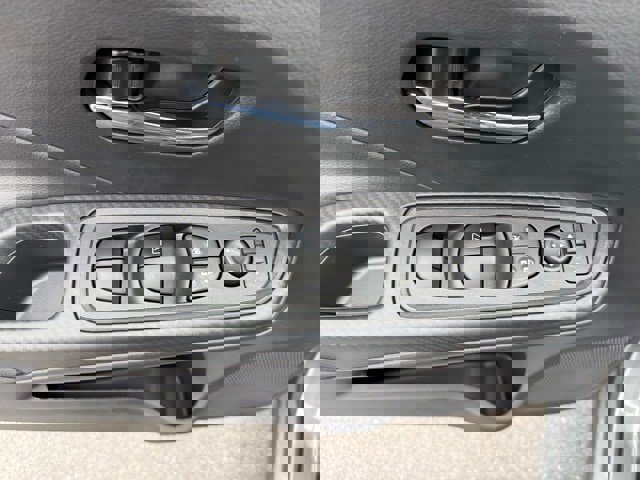 New 2025 Nissan Versa SV w/ Trunk Package image 11