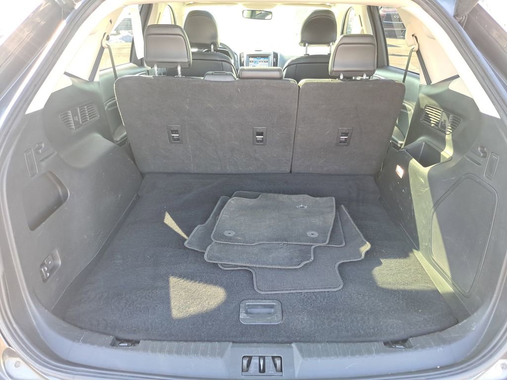 Used 2018 Ford Edge Titanium w/ Equipment Group 301A image 26