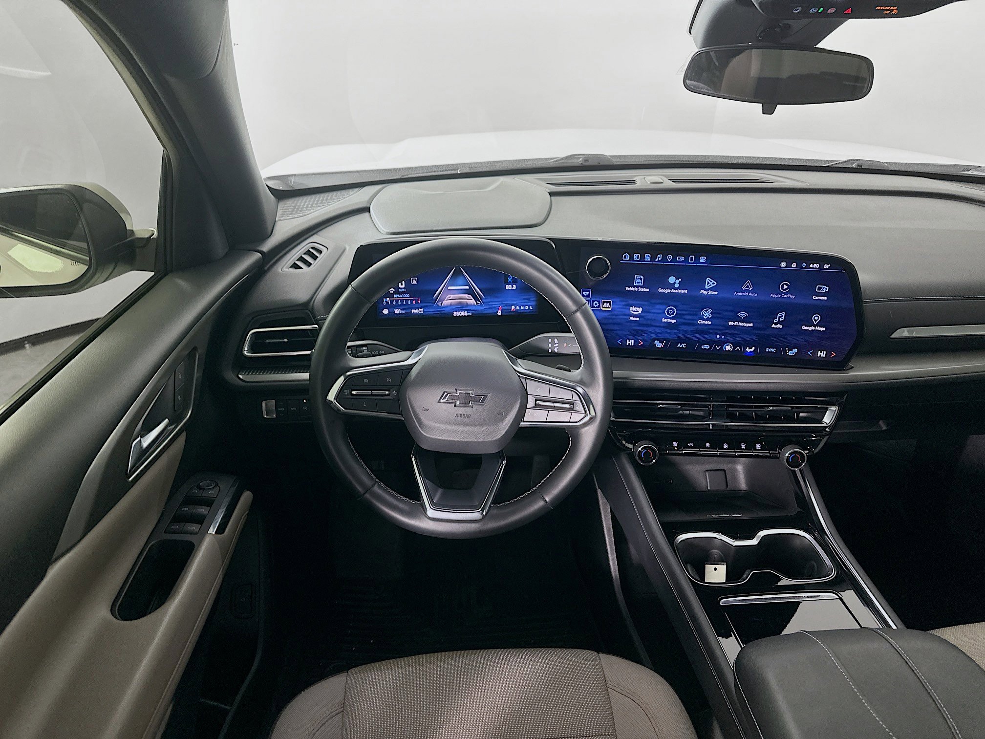 Used 2024 Chevrolet Traverse LT w/ Midnight/Sport Edition image 29