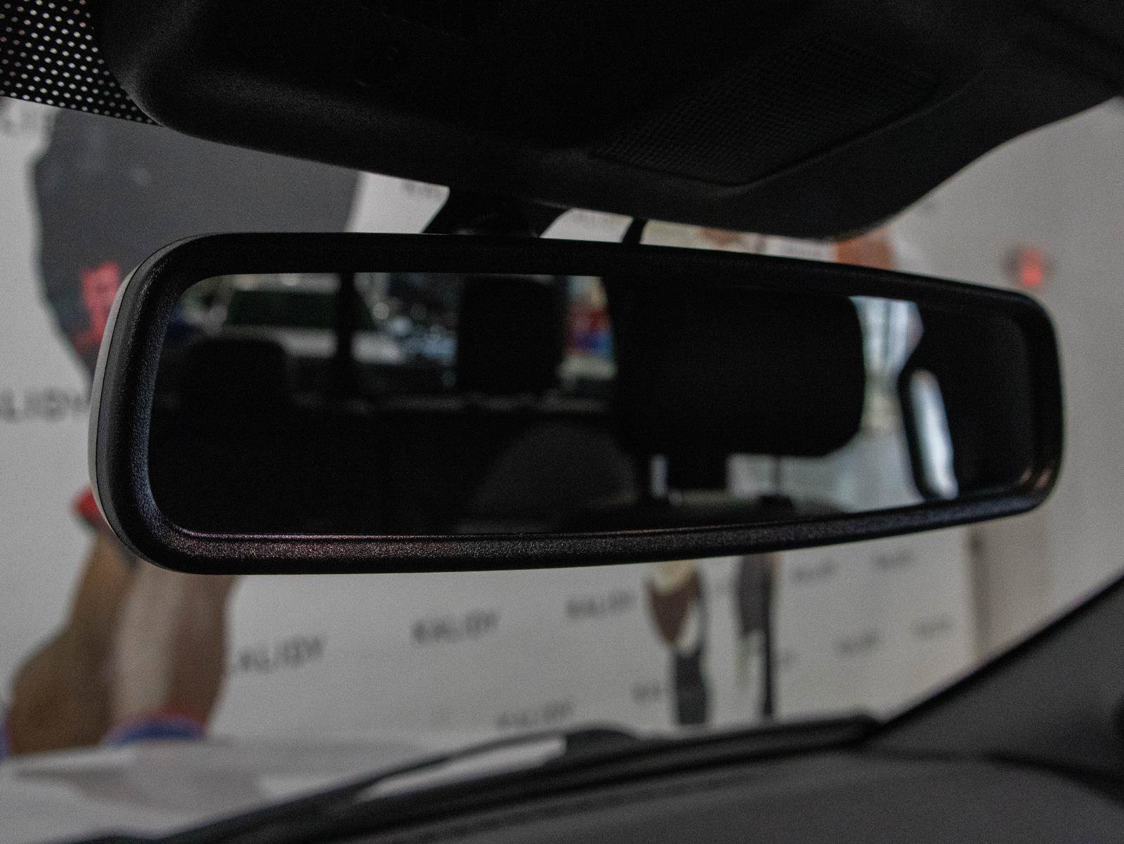 Used 2023 Ford F150 Lariat w/ Trailer Tow Package image 13