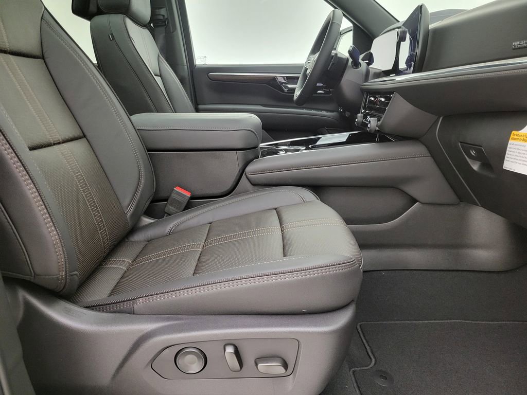 New 2025 Chevrolet Suburban High Country image 20