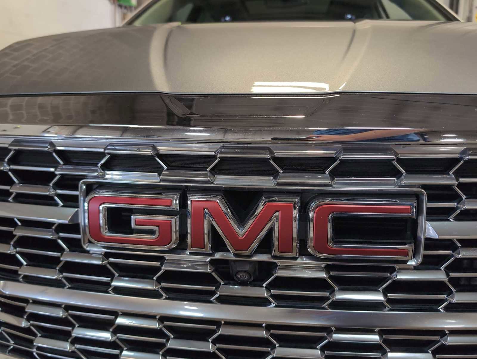 Used 2023 GMC Terrain Denali w/ Denali Premium Package image 32