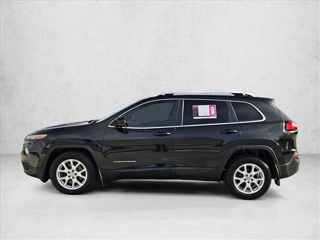Used 2016 Jeep Cherokee Latitude w/ Safety/Convenience Group image 9