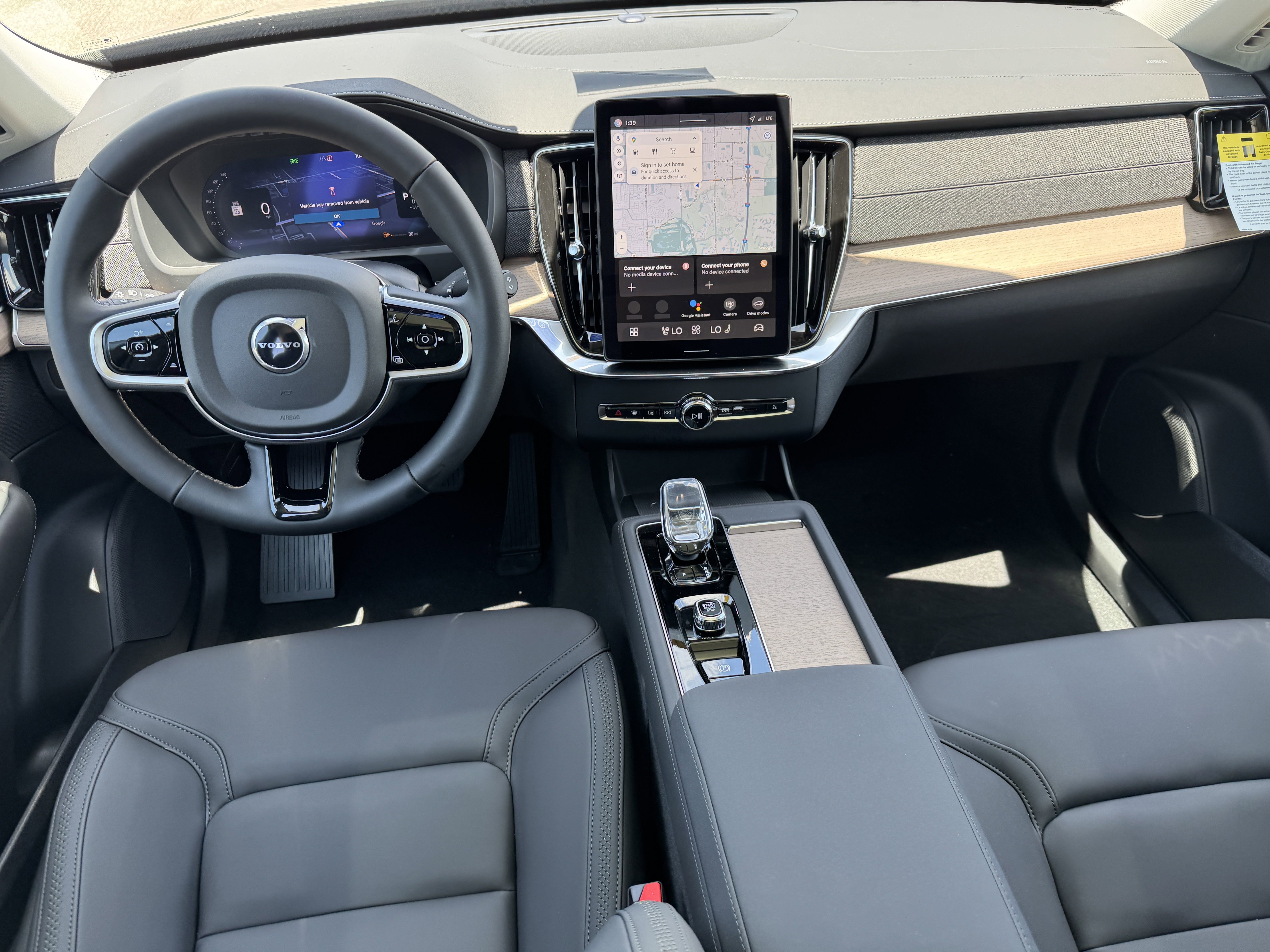 New 2026 Volvo XC90 B6 Core image 12