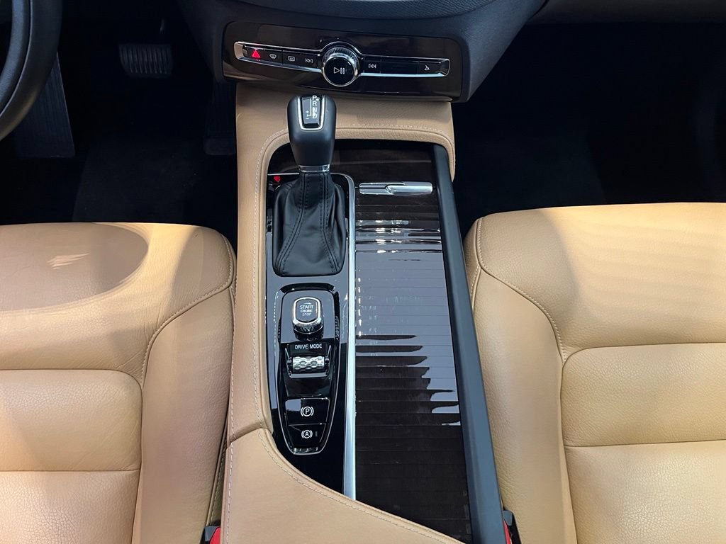 Used 2019 Volvo XC90 T6 Momentum w/ Protection Package AWD/4WD image 45