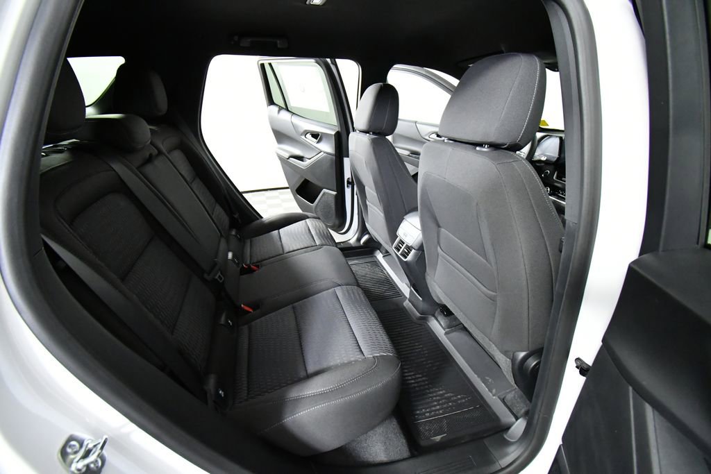 New 2026 Chevrolet Equinox LT image 23