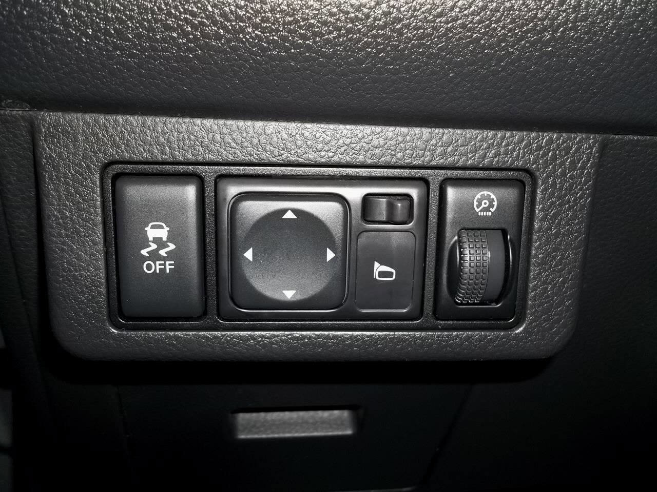 Used 2012 Nissan Versa 1.8 S w/ Special Edition Pkg image 15