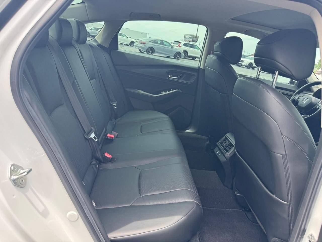 Used 2023 Honda Accord Touring image 11
