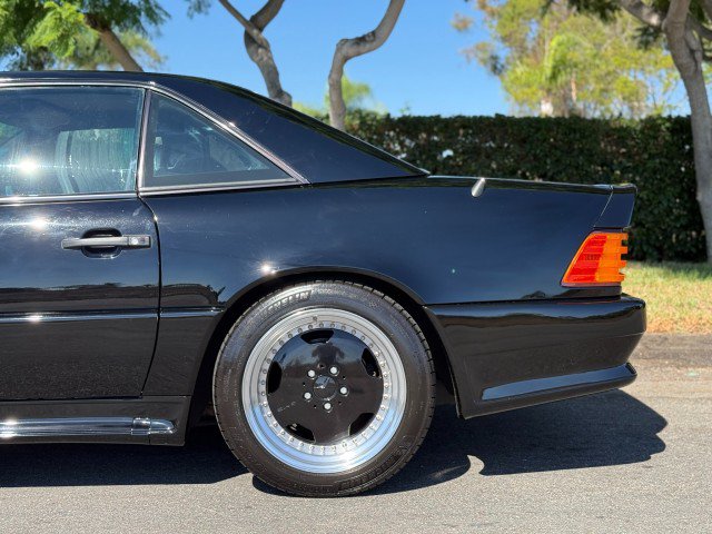 Used 1991 Mercedes-Benz 500 SL image 4