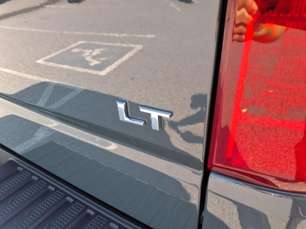Used 2025 Chevrolet Silverado 1500 LT image 5
