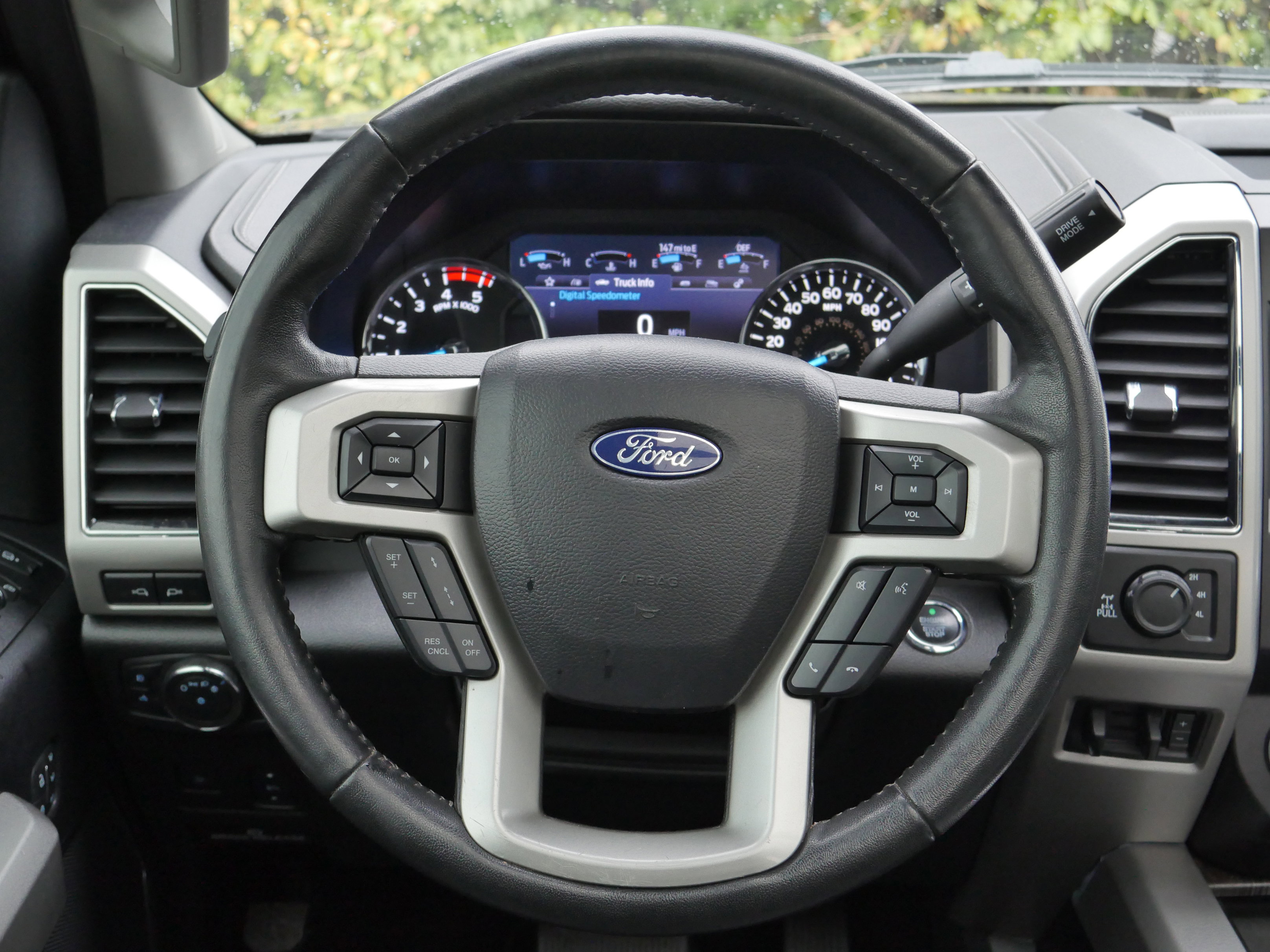 Used 2020 Ford F350 Lariat w/ Lariat Ultimate Package image 14