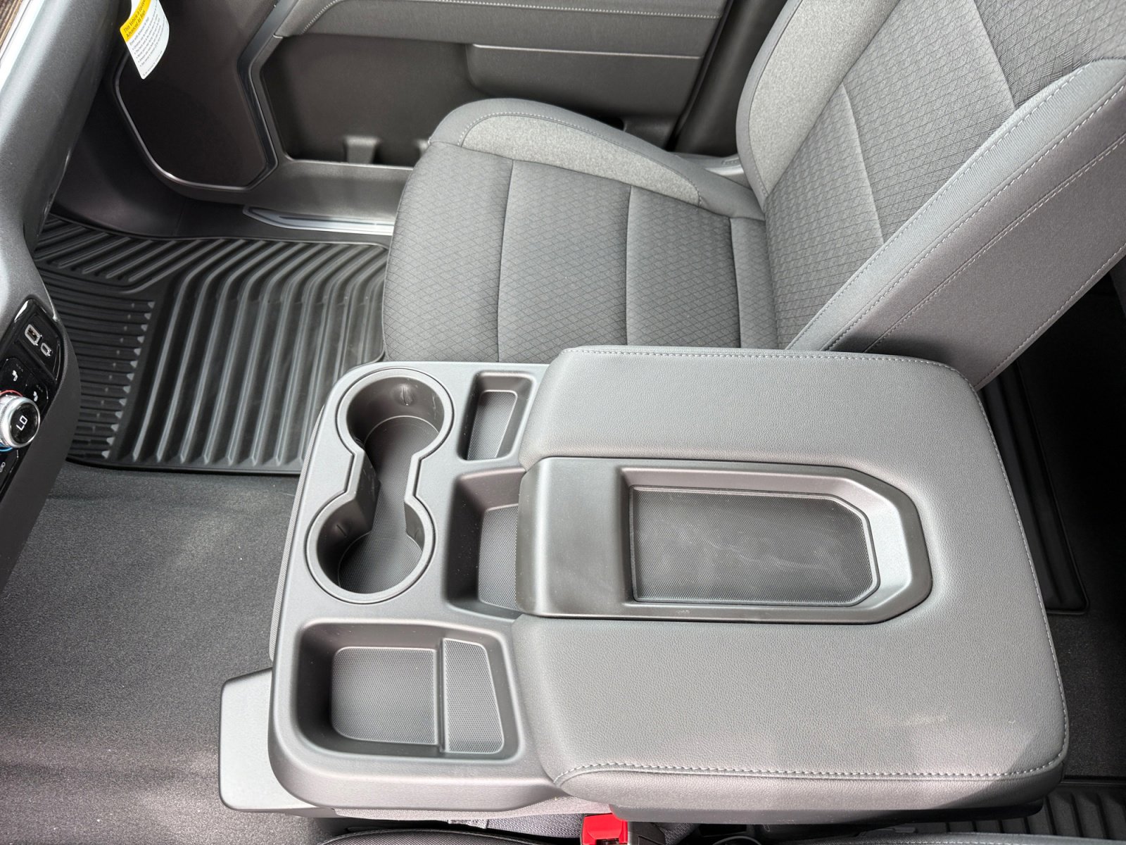 New 2026 GMC Sierra 1500 SLE w/ Preferred Package image 14