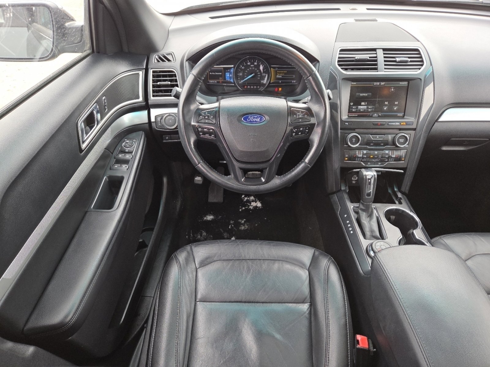 Used 2016 Ford Explorer XLT w/ Equipment Group 202A image 25