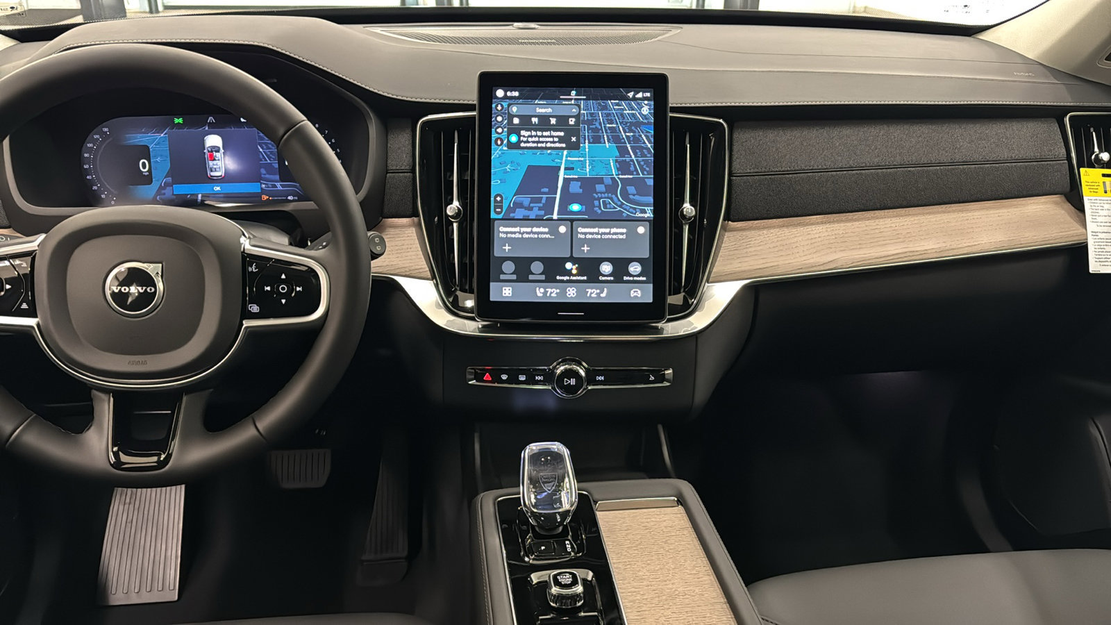 New 2026 Volvo XC90 B6 Plus w/ Protection Package Premier image 11