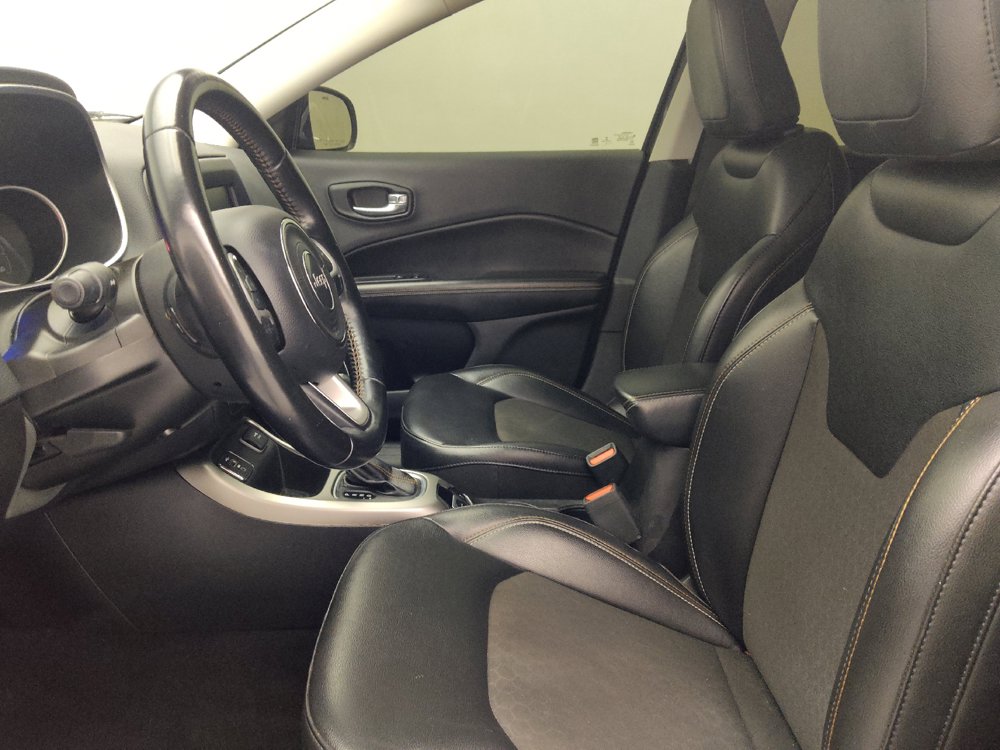 Used 2020 Jeep Compass Latitude FWD image 17